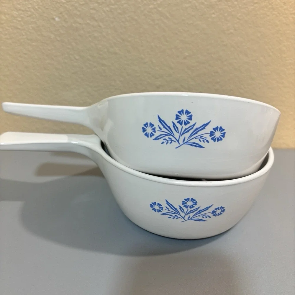 CorningWare Blue Cornflower Menuette Saucepans No Lids 1 Pint, 1 1/2 Pint EUC